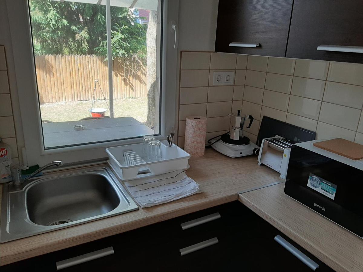 Nikolett Apartman Hajdúszoboszló Buitenkant foto