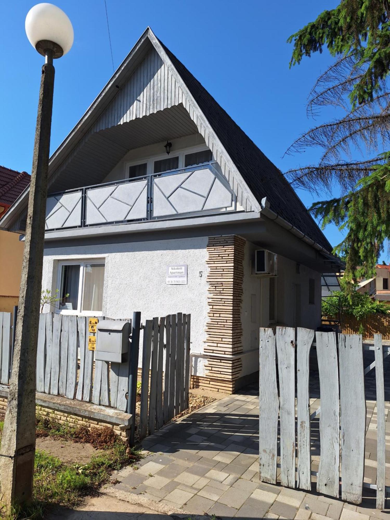 Nikolett Apartman Hajdúszoboszló Buitenkant foto