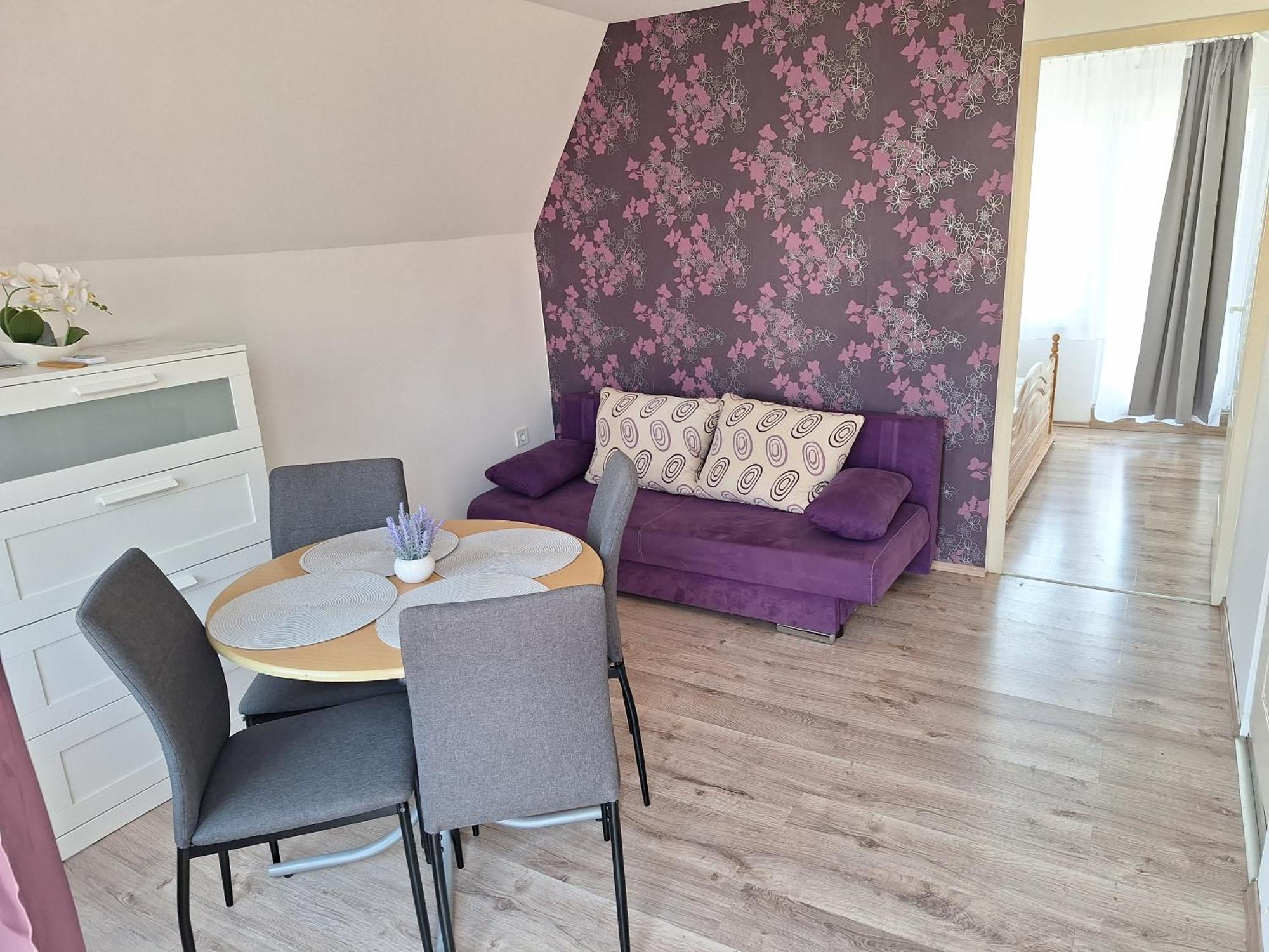 Nikolett Apartman Hajdúszoboszló Buitenkant foto